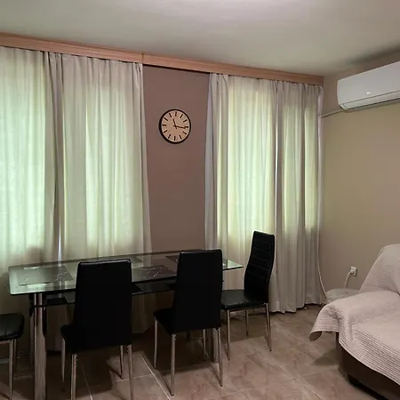 бялата къща * Debelets (Varna)